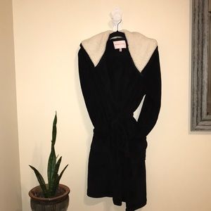 VICTORIA SECRET ROBE